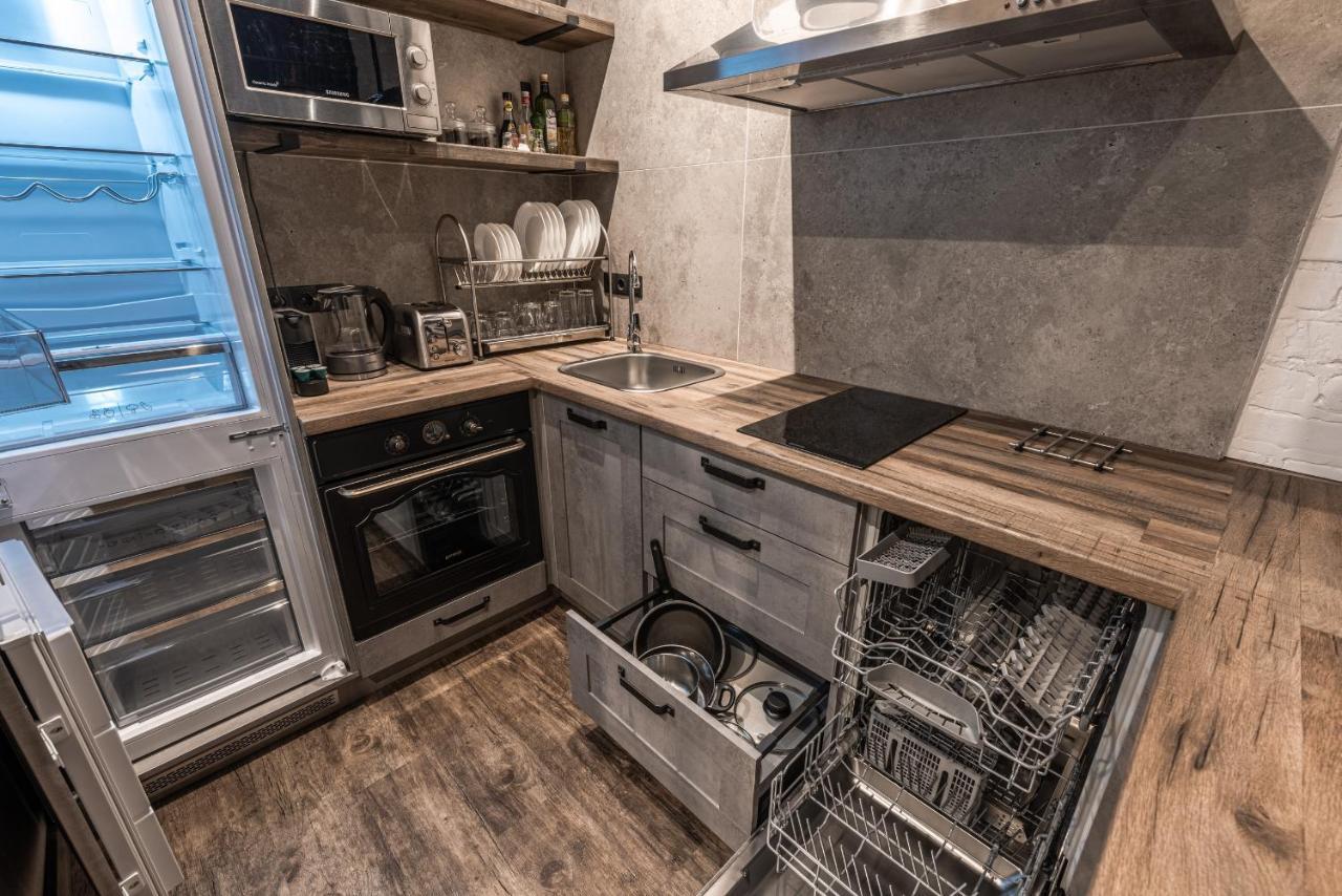 Eco Apartments In French Quarter 키예프 외부 사진