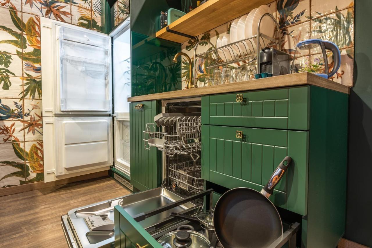 Eco Apartments In French Quarter 키예프 외부 사진