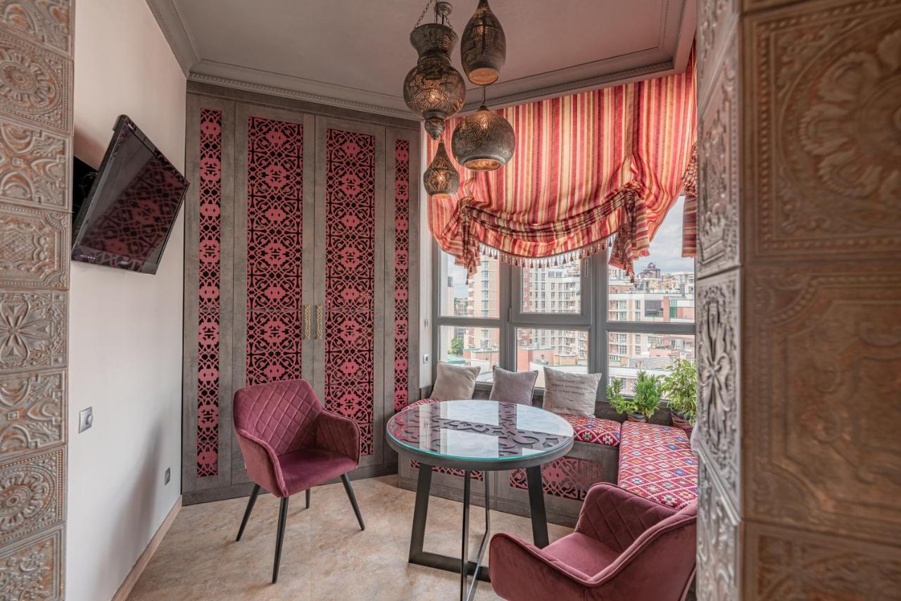Eco Apartments In French Quarter 키예프 외부 사진
