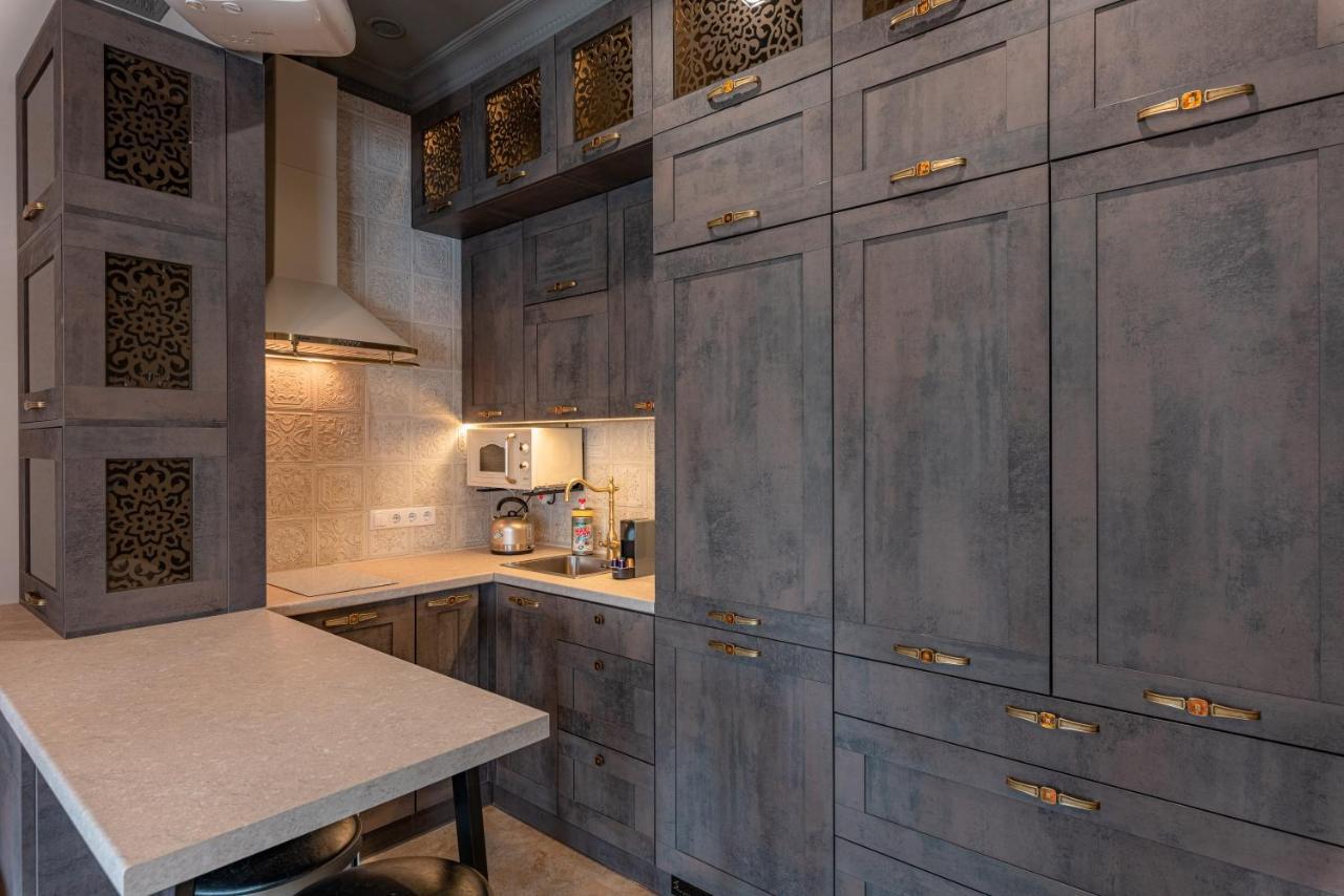 Eco Apartments In French Quarter 키예프 외부 사진