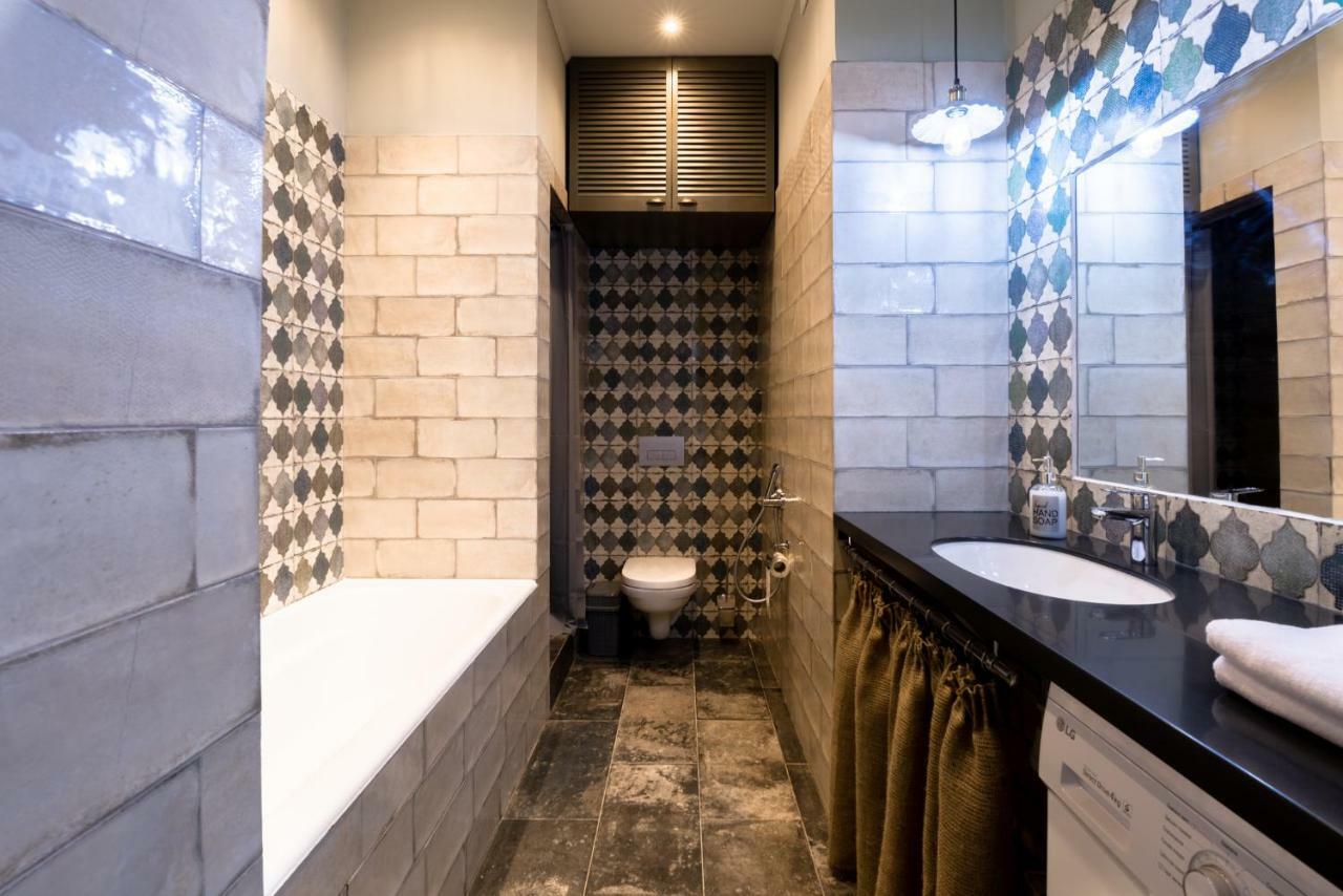 Eco Apartments In French Quarter 키예프 외부 사진